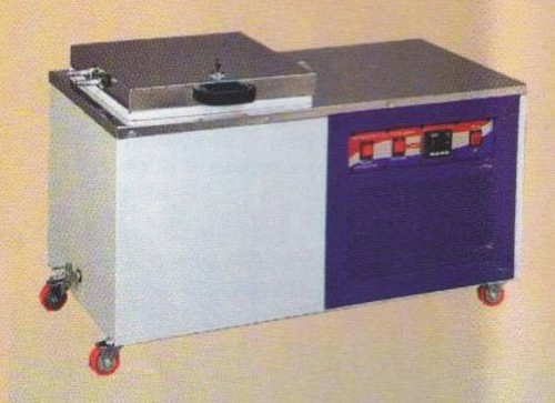Chiller Refrigerated Circulater Model No. SSI/71