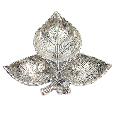 Worship Lamp 3 Leaf White Metal