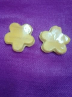 GLASS BEADS