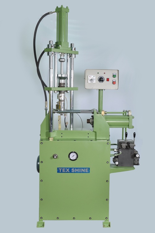 Plunger Injection Moulding Machine