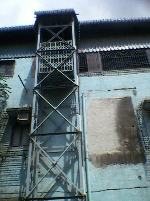 Cage Lift