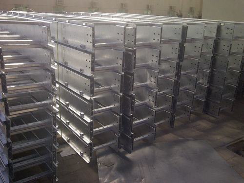 HDG STEEL CABLE LADDERS