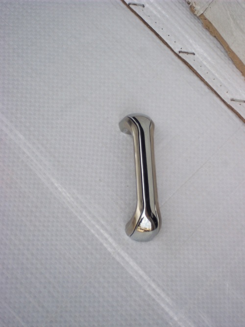 Cabinet handle
