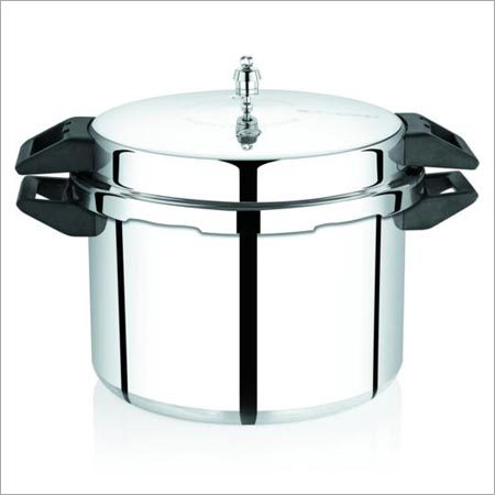 Netraa Pressure Cooker