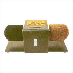 Manually Operated Shoe Shining Machine