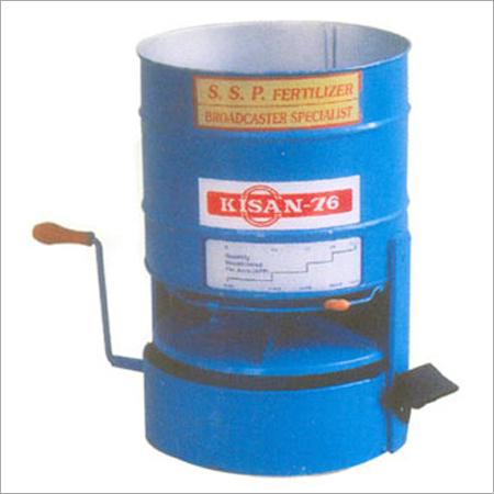 Manually Operated Fertilizer Broadcaster
