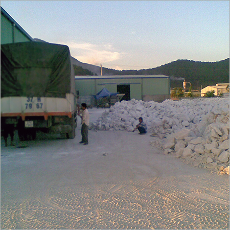 White Calcium Carbonate Lumps