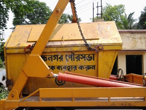 Dumper Placer With Dumper