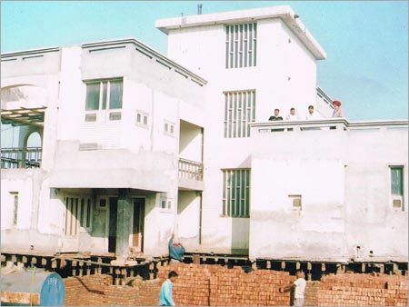 Multistorey House Lifting Services