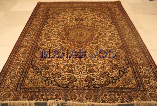 SILK CARPET