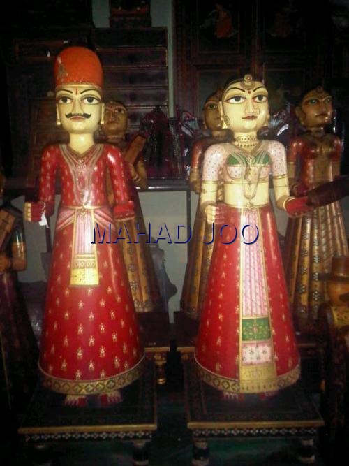WOODEN FIGURE