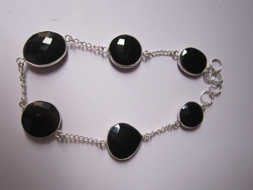 10Inch Black Onyx 6 Pcs. 16mm -19mm Connector Bracelet