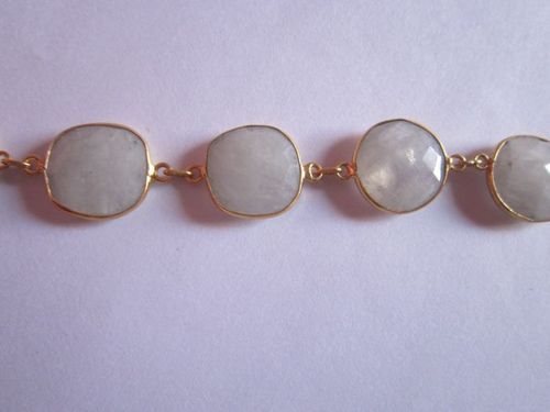 7 pcs. Rainbow Moonstone gold vermiel connectors bracelet Approx 60cts. 