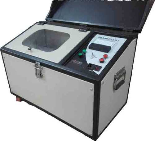 Oil Breakdown Voltage (BDV) tester