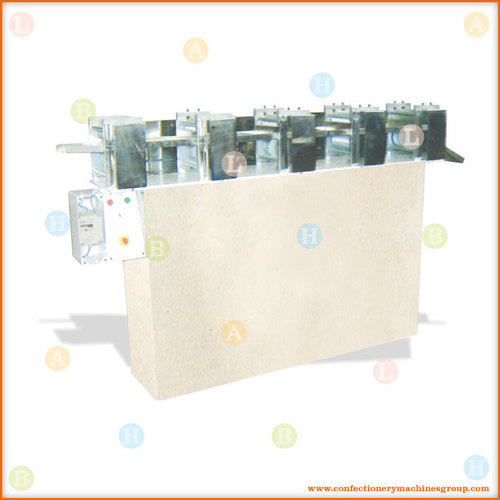 Chiclets forming machine