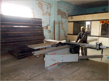 Industrial Champ Wood Log