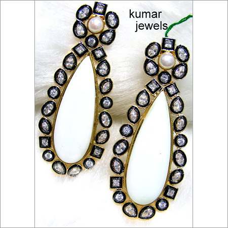 White Stone Earring.