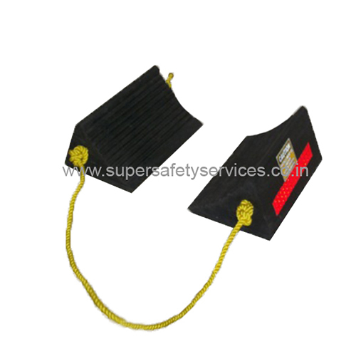 Rubber Wheel Chock By SUPER SAFETY SERVICES