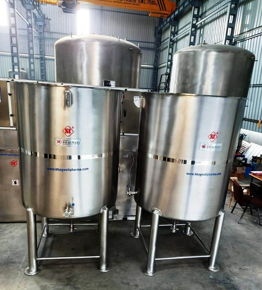 Storage Vessel - SS 304, 200Kg to 7000Kg Capacity | Electric, Automatic, Customizable Design for Distillery and Pharmaceutical Applications