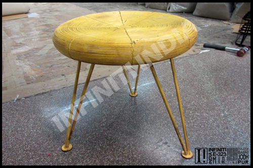 Industrial Retro Wire Framed Stool - Steel & Fine-Grade Wood | Polished Finish, Durable & Lightweight, Eye-Catching Design