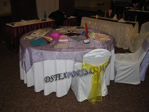 SATIN SASHAS AND TABLE OVERLAYS - Polyester, Varying Sizes, Lavender | Elegant Design, Durable, Machine Washable, Lightweight