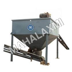 Drug storage tank