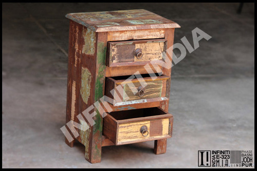 RECLAIMED WOODEN FURNITURE
