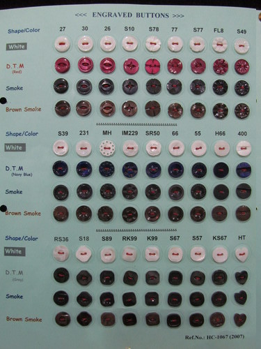 Shell Engraved Buttons