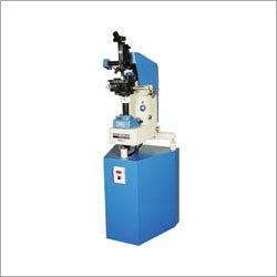 Vickers Hardness Testing Machine