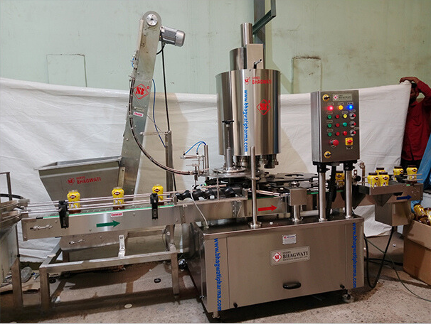 Four Head Automatic Screw Capping Machine - Stainless Steel 4 Sealing Heads 3600-12000 Bottles/Hour | Height Adjustable Low Noise Frequency Speed Control