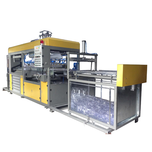 Fully automatic plastic container making machine