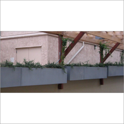 Wilshire Box Hanging Planters