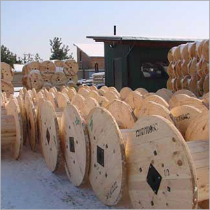 Industrial Wooden Cable Drum - Wood Material | Durable Wooden Packaging Boxes for Secure Storage Solutions