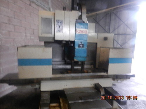 USED VERTICAL MACHINING CENTER VMC FEELER MAKE