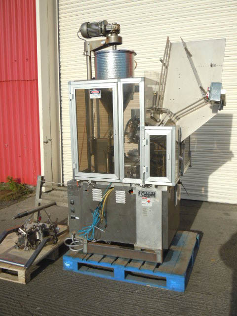 Comadis Model C75 Tube Filler