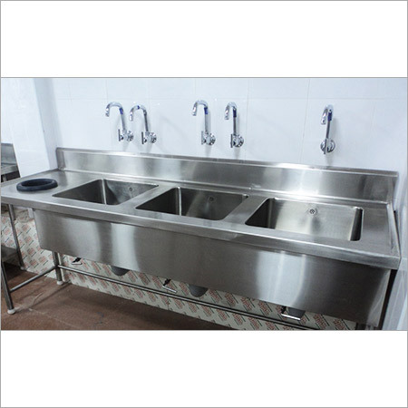 Washing Sinks with Storage Tanks
