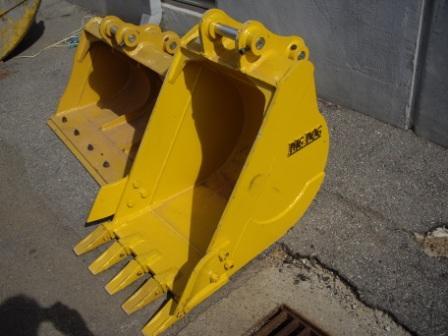 Trenching Bucket - High-Strength Steel, Custom Sizes, Quick-Attach | Durable, Rustproof, Low Maintenance