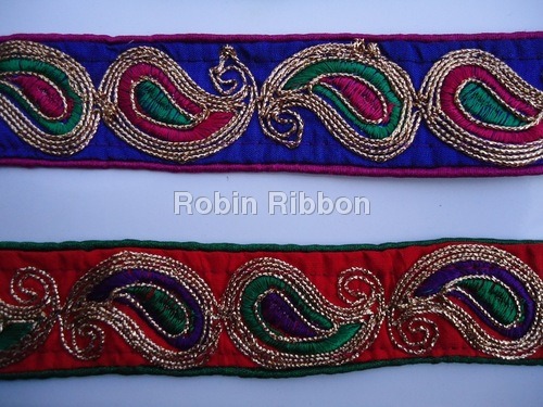 Embroidery laces