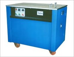 Semi Automatic Box Strapping Machine