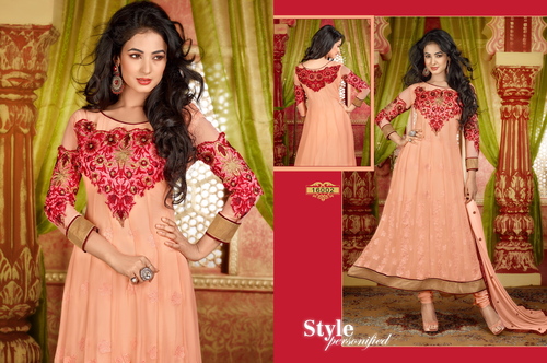 Crepe Salwar Kameez