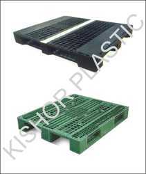 Black & Green Plastic Injection Moulded Pallet