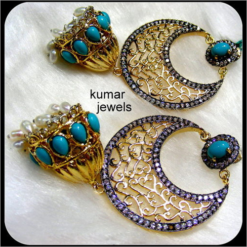 Moon Fillgri Earring.