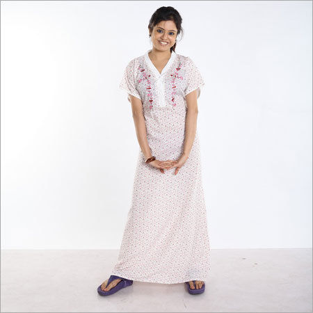 Lizi Bizi Nighty Embroidery