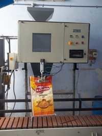 Granules Packing Machine - Automatic Grade: Semi-automatic