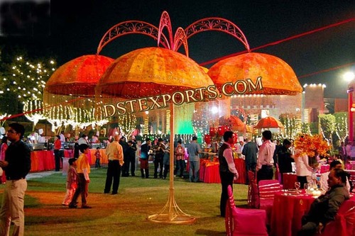 Wedding With Stands Umbrellas