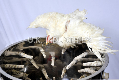 Chicken slaughteing machine