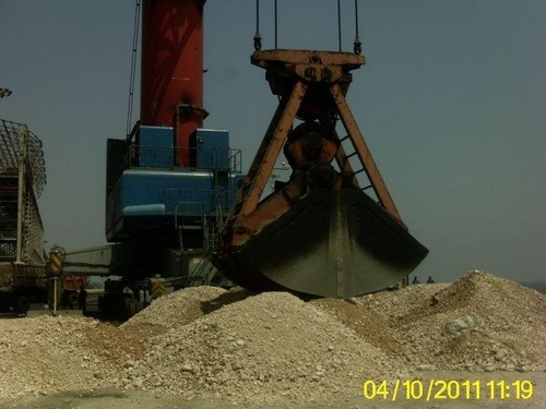 Feldspar Grab Loading Services