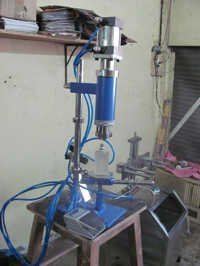 Pneumatic Bottle Crimping Machine