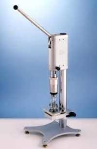 Semi Automatic Perfume Crimping Machine