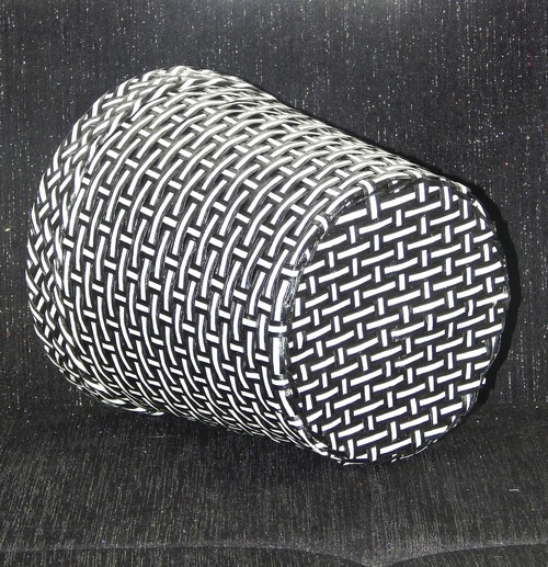 Stylish Dustbin - Woven Plastic 10x10x12 cm Black | Durable Easy Cleaning Indoor Waste Bin Home Decor